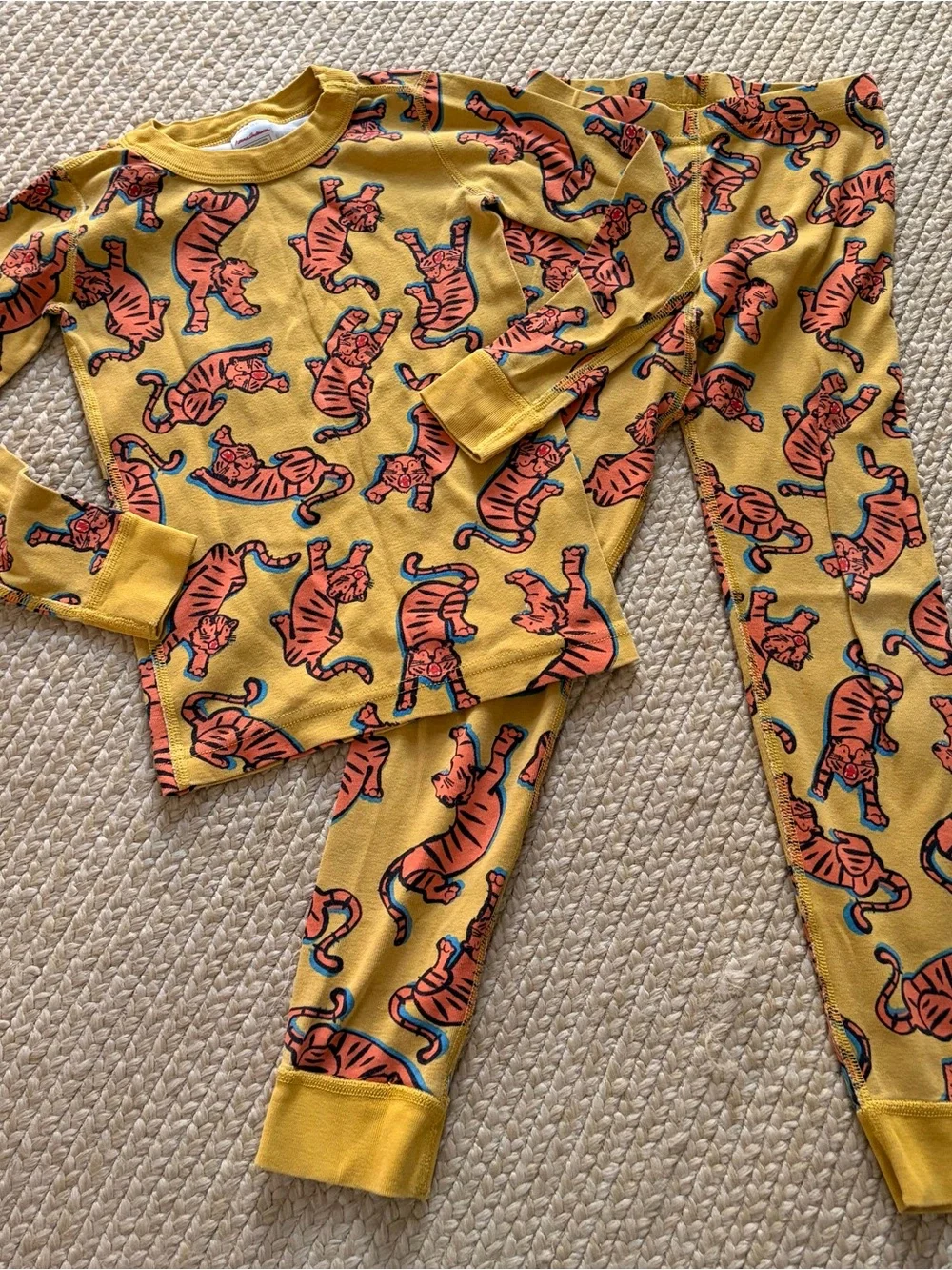 Hanna Andersson Yellow Pajama Set with Orange Tiger Print 6/7